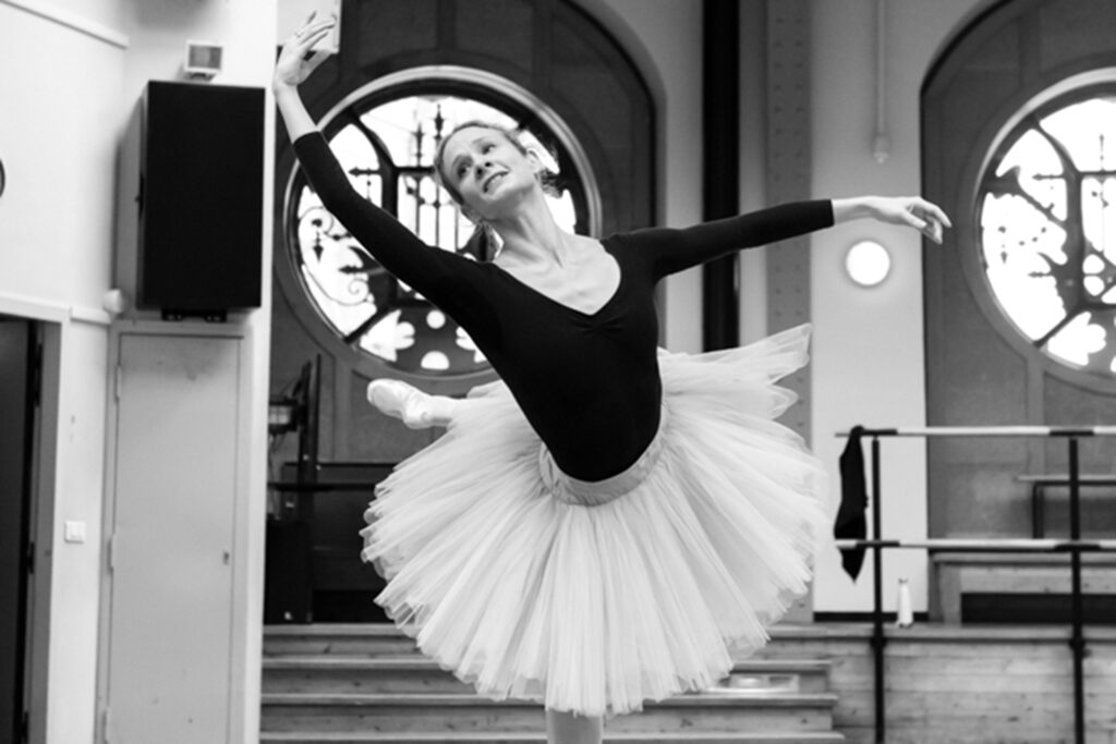 Initiation au Ballet - Léonore Baulac © Julien Behamou