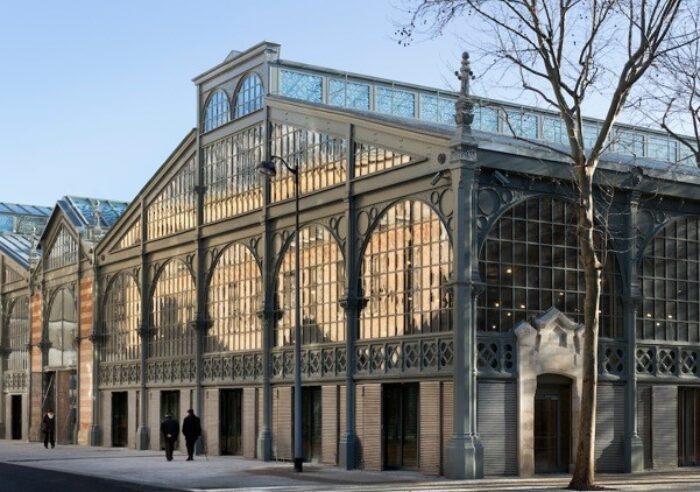 Le Carreau du Temple - Extérieur angle Spuller Perrée © Fernando Javier Urquijo