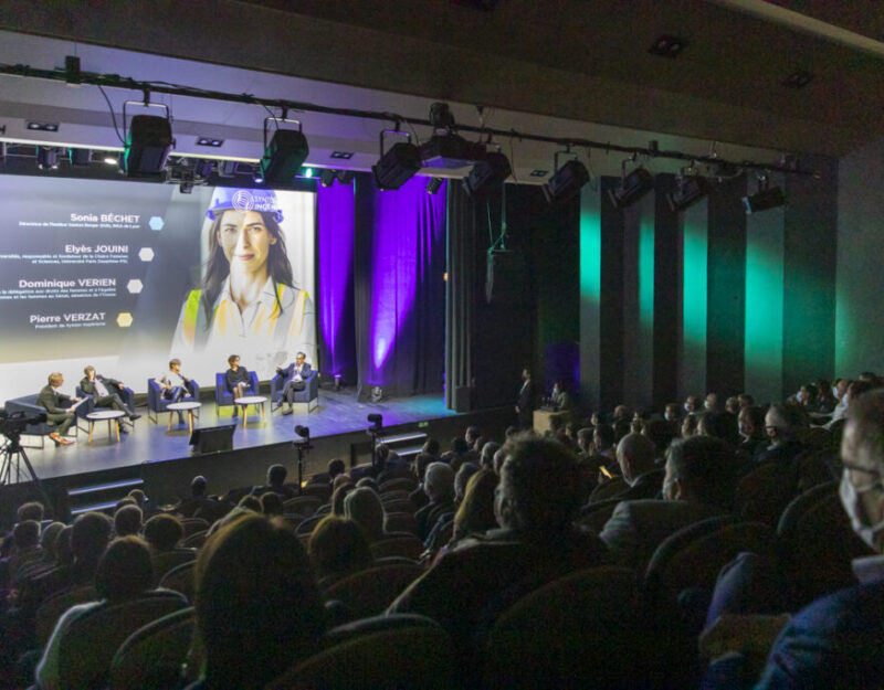 Table ronde plénière Meetinge - Le Carreau duTemple © Voyez-Vous - Vinciane Lebrun